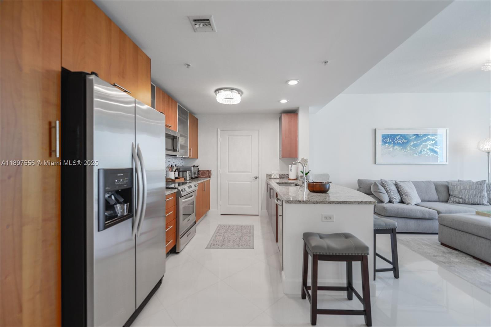 Photo of 1945 Ocean Dr #1909, Hallandale Beach, Florida, 33009 -