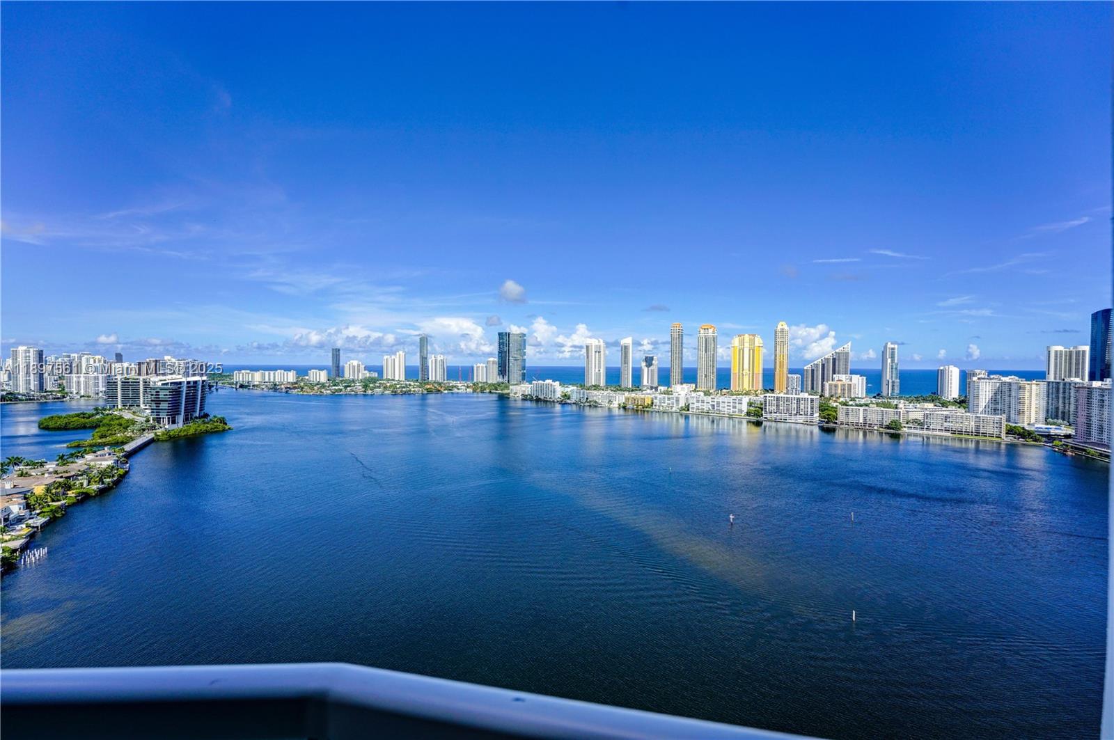 See details 2904 2 / 3 2150 sq. ft. $ 2025-10-16 0 Photo