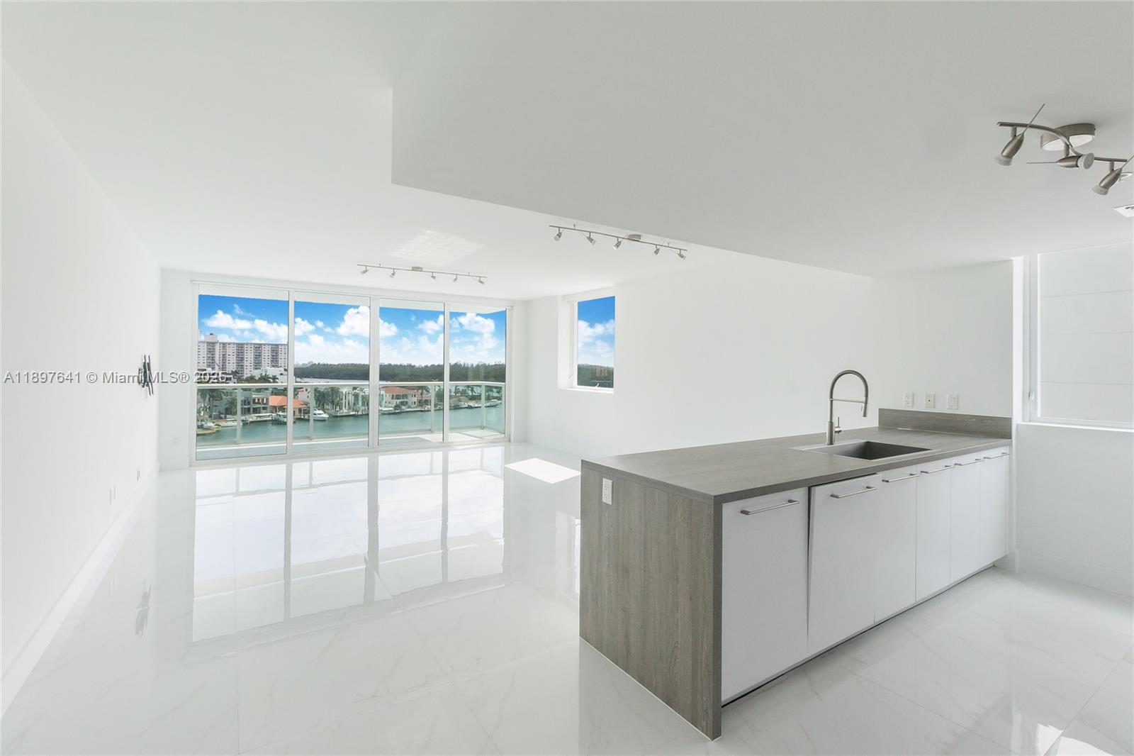 Photo of 400 Sunny Isles Blvd  #715, Sunny Isles Beach, Florida, 33160 - 