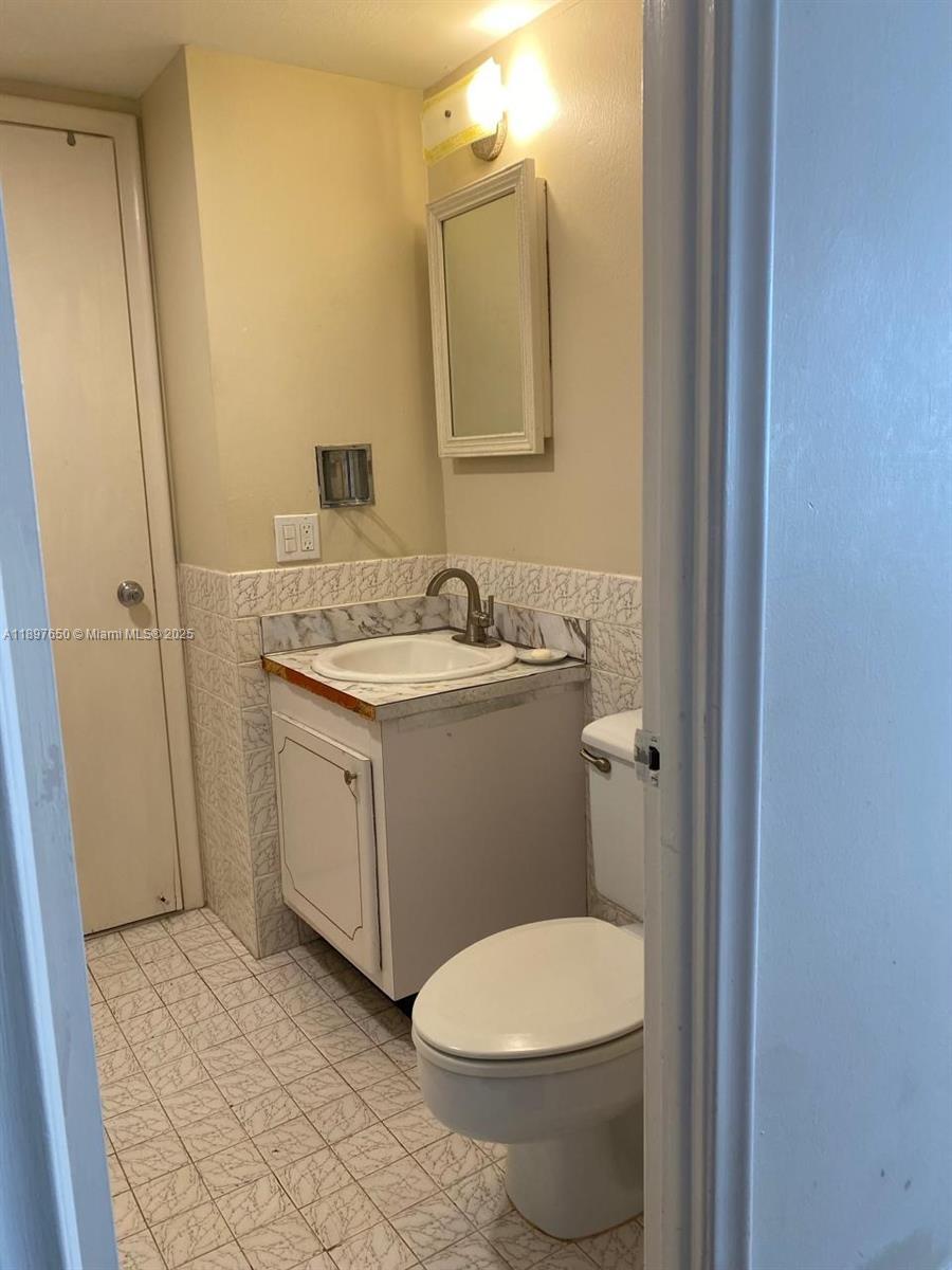 Photo of 1825 Ocean Dr  #707, Hallandale Beach, Florida, 33009 -
