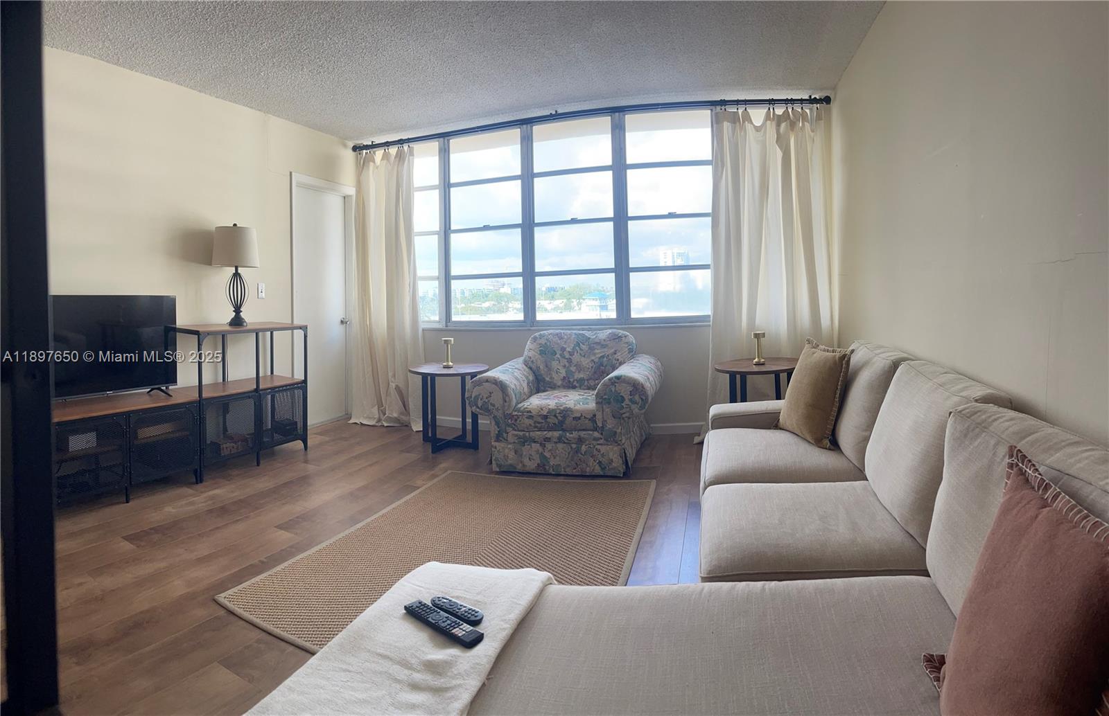 Photo of 1825 Ocean Dr  #707, Hallandale Beach, Florida, 33009 -