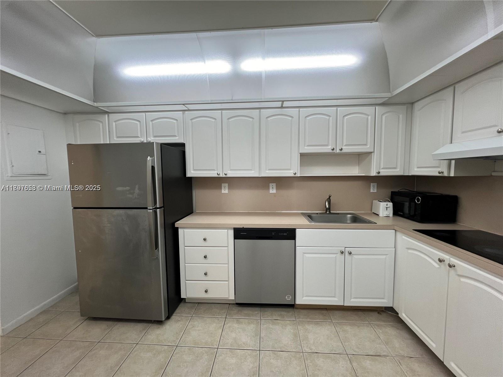 Photo of 19380 Collins Ave  #418, Sunny Isles Beach, Florida, 33160 -