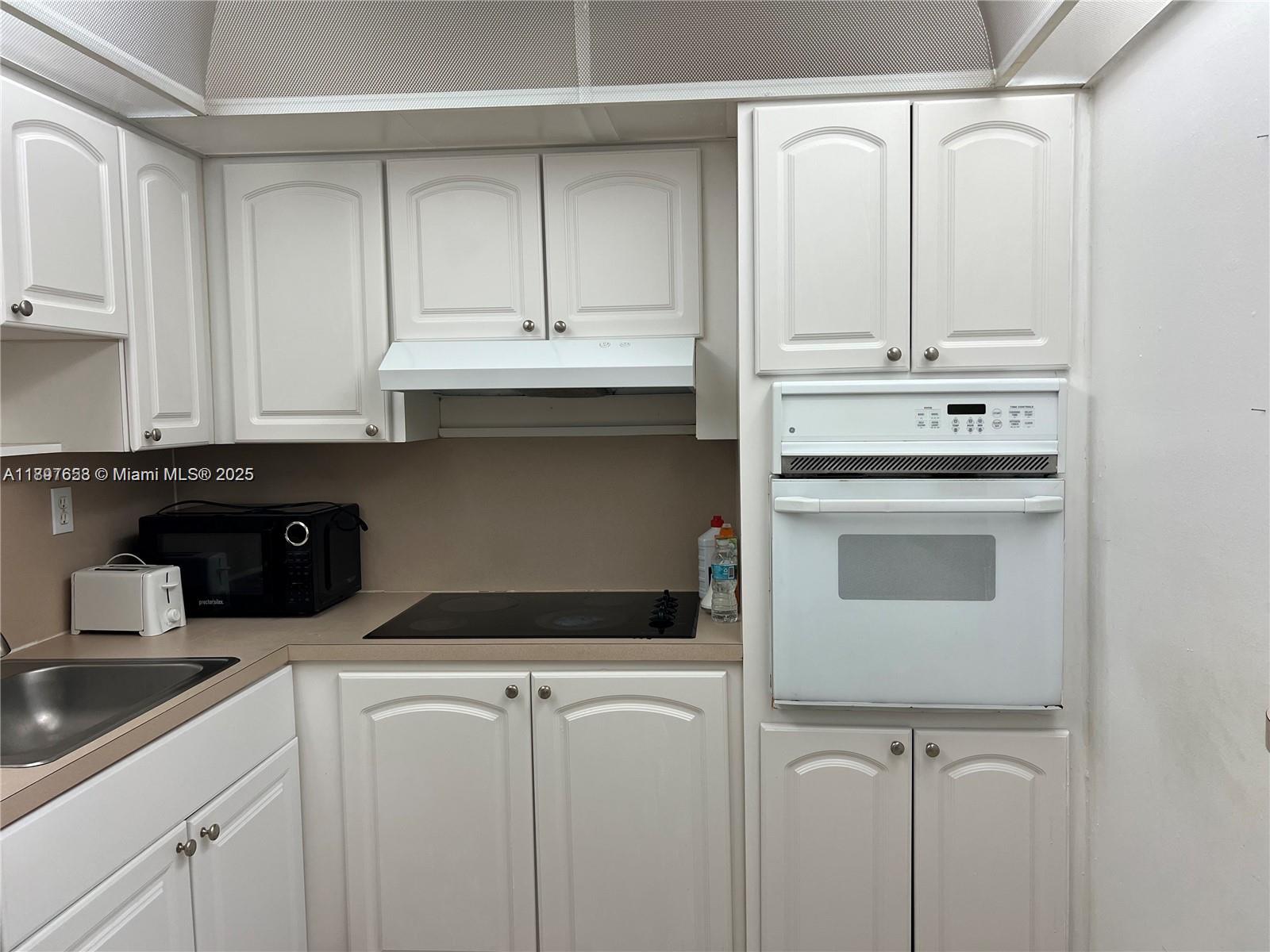 Photo of 19380 Collins Ave  #418, Sunny Isles Beach, Florida, 33160 -