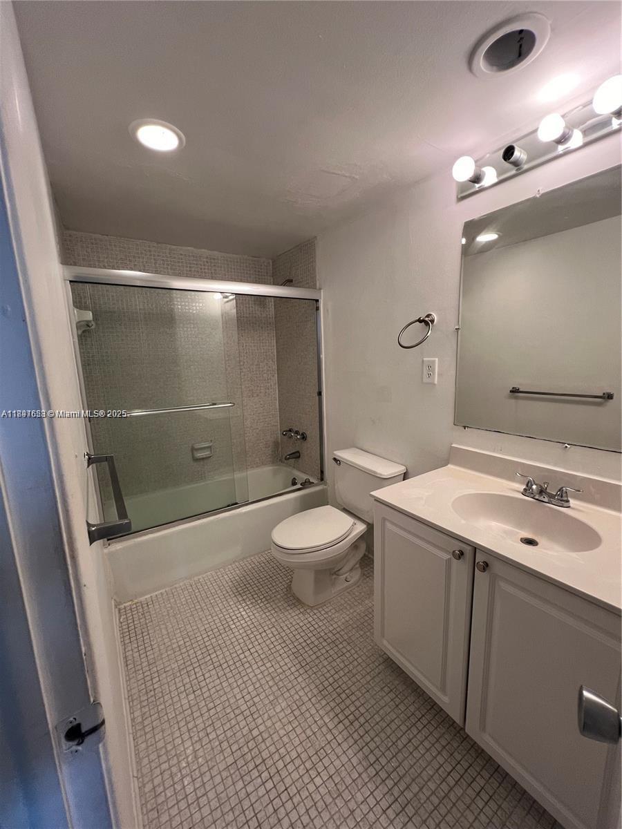 Photo of 19380 Collins Ave  #418, Sunny Isles Beach, Florida, 33160 -