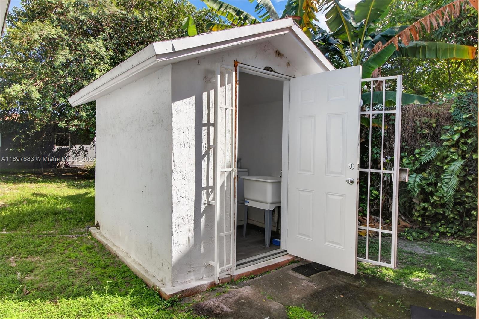 Ver detalles / sq. ft. $ 2025-10-16 0 foto