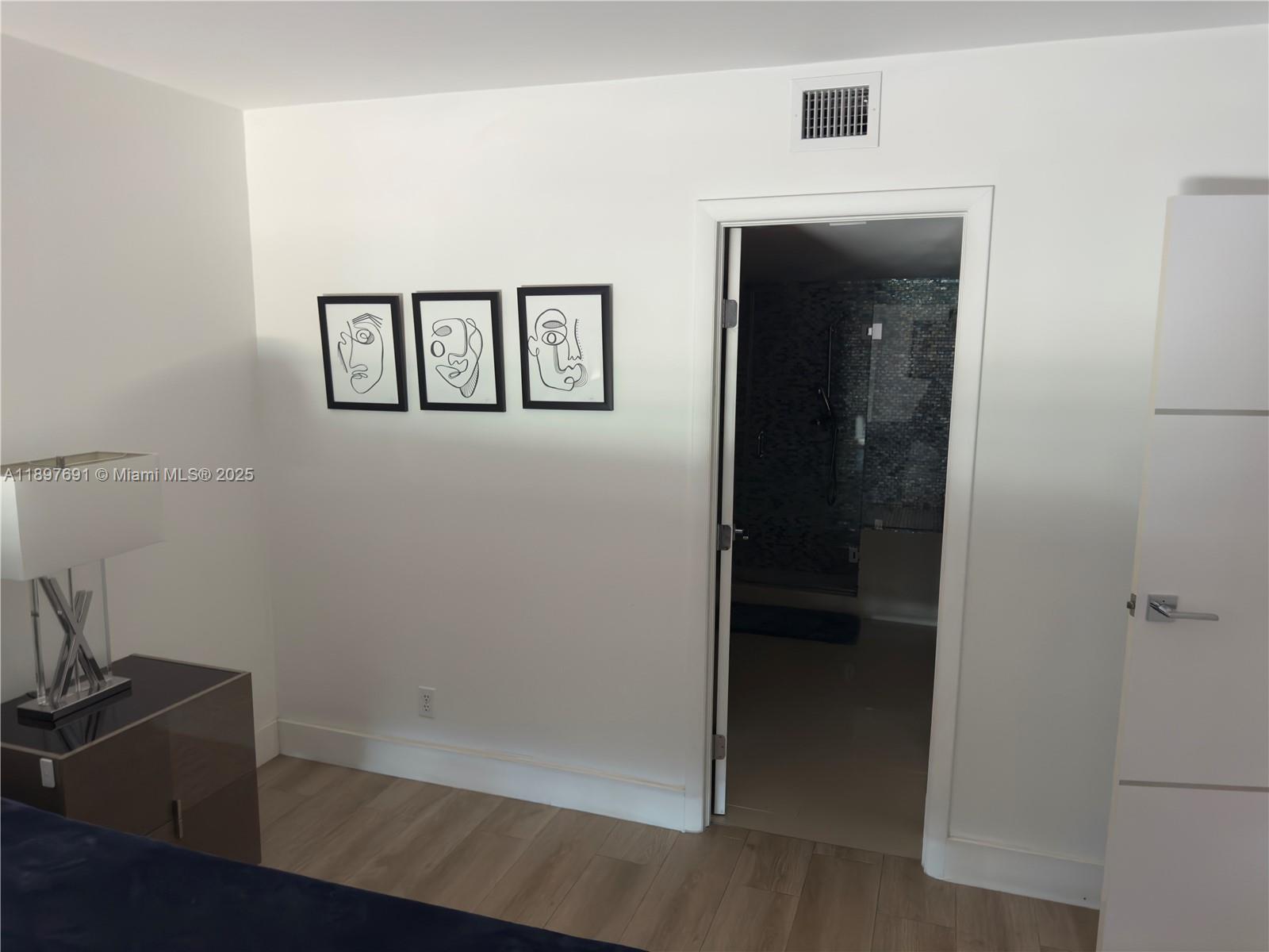 See details 807 2 / 2 1357 sq. ft. $ 2025-10-16 0 Photo