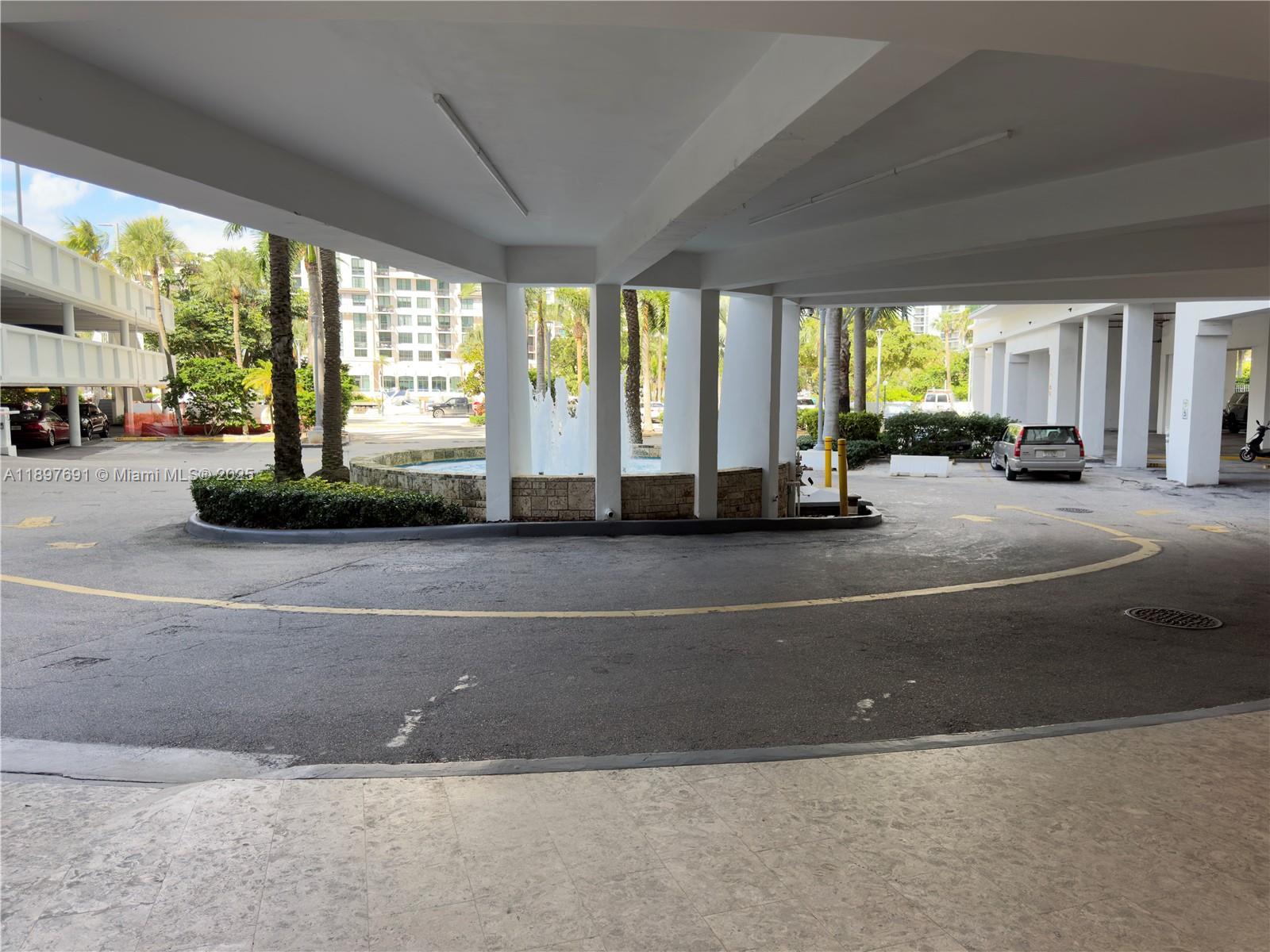 807 2 / 2 1357 sq. ft. $ 2025-10-16 0 Photo