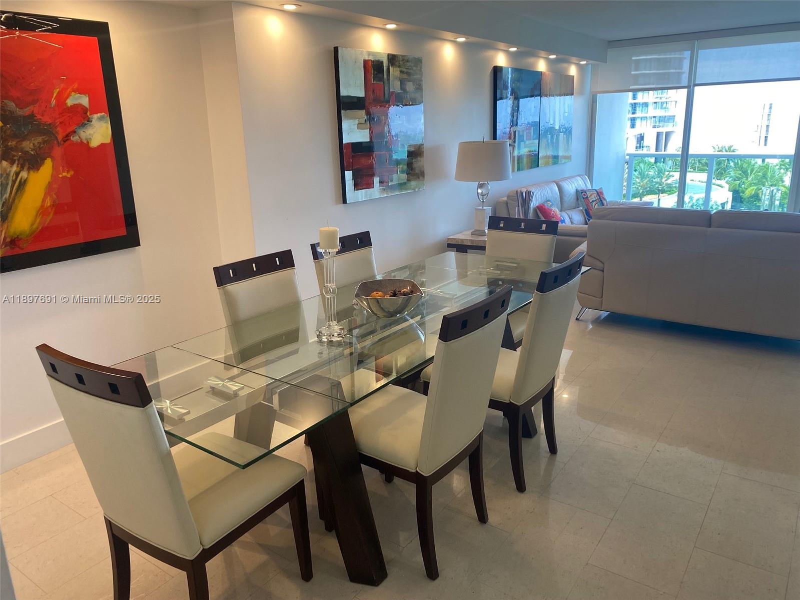 See details 807 2 / 2 1357 sq. ft. $ 2025-10-16 0 Photo