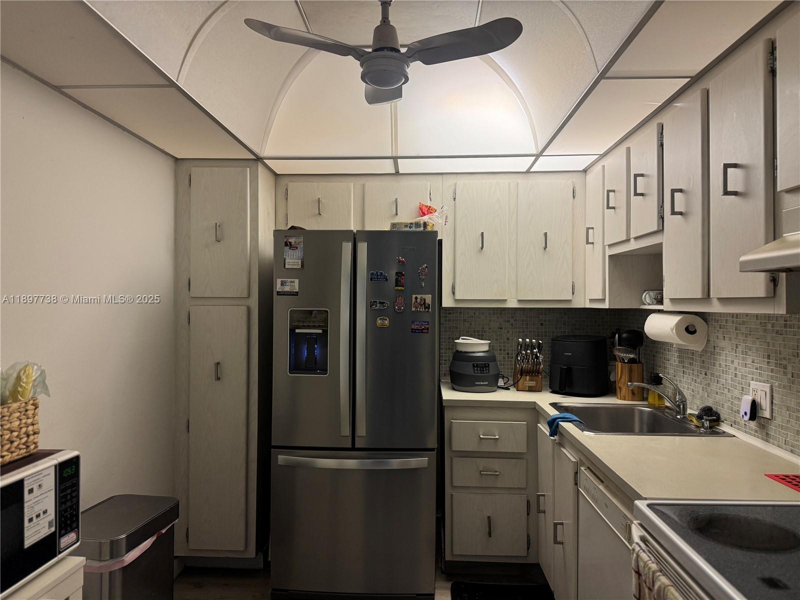 Photo of 20301 Country Club Dr  #821, Aventura, Florida, 33180 -