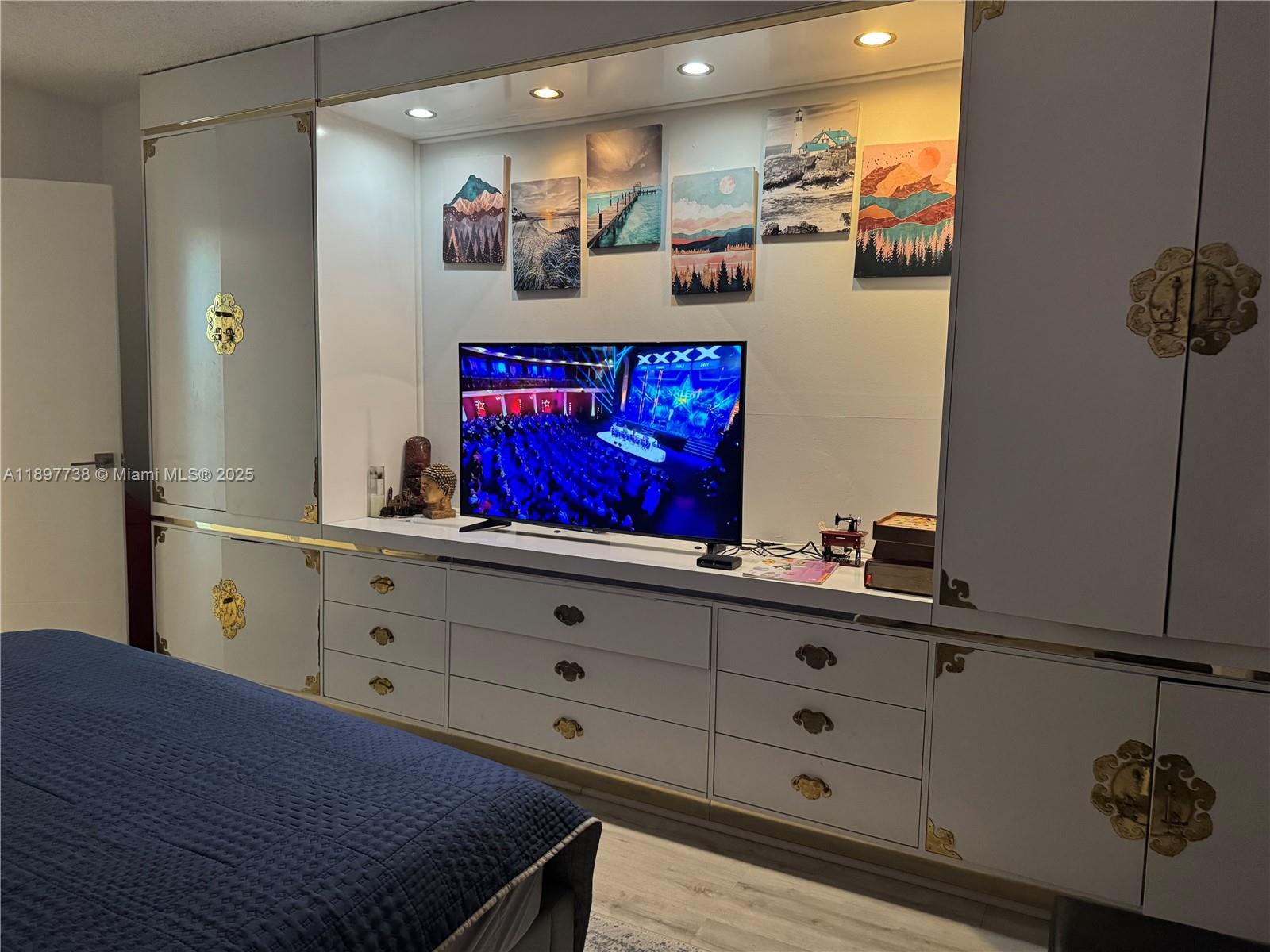 Photo of 20301 Country Club Dr  #821, Aventura, Florida, 33180 -