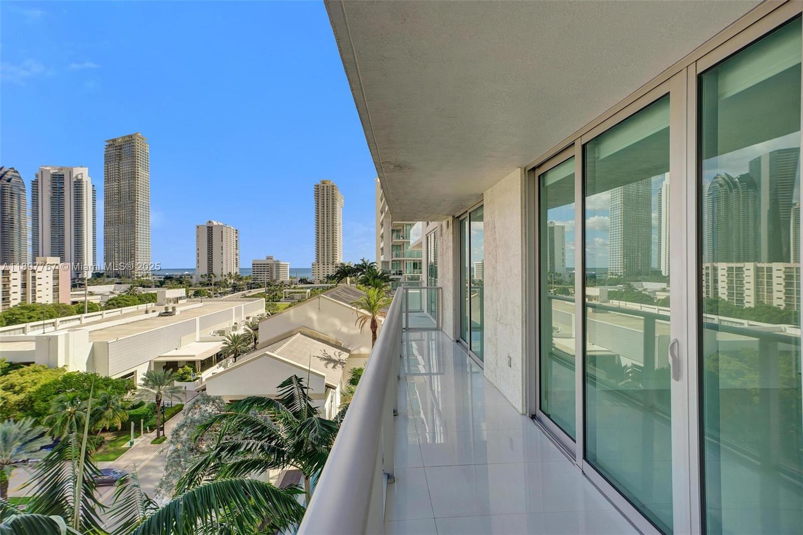 5-805 2 / 3 1541 sq. ft. $ 2025-10-17 0 Photo