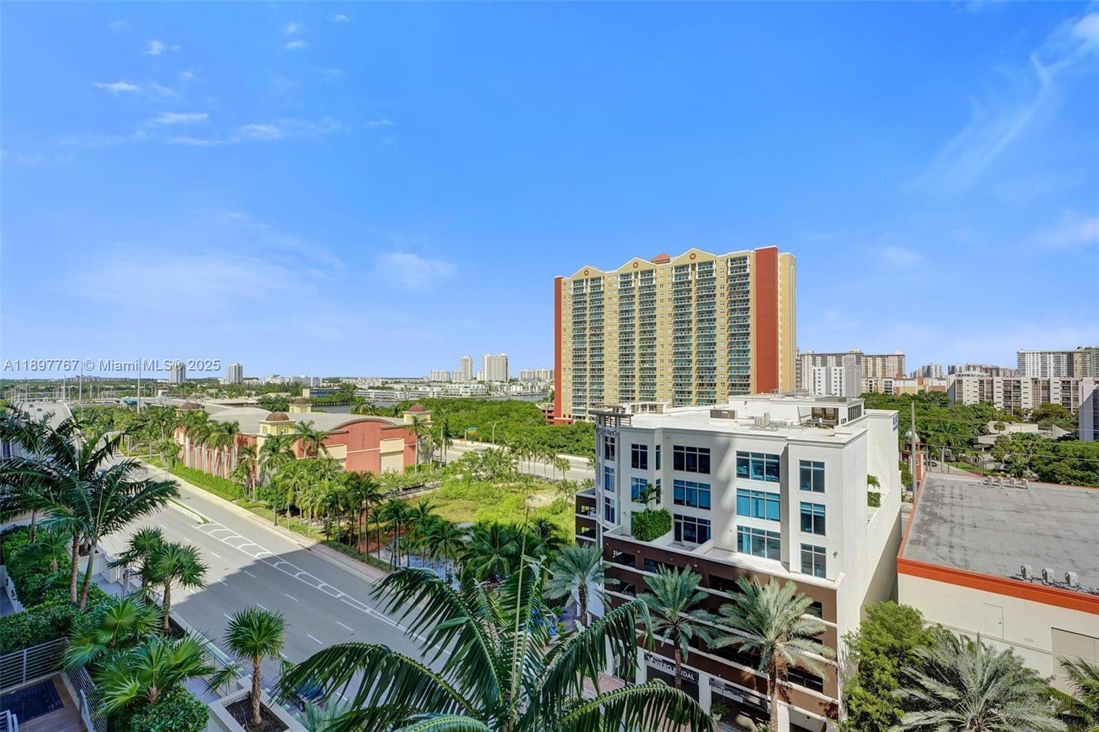 5-805 2 / 3 1541 sq. ft. $ 2025-10-17 0 Photo