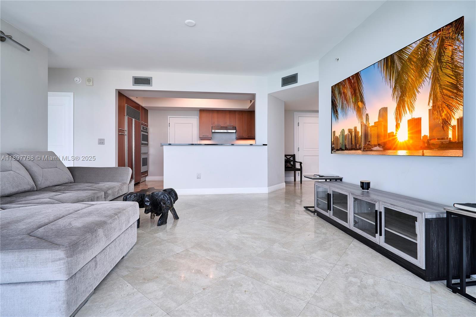 Photo of 3101 Ocean Dr  #3005, Hollywood, Florida, 33019 - 