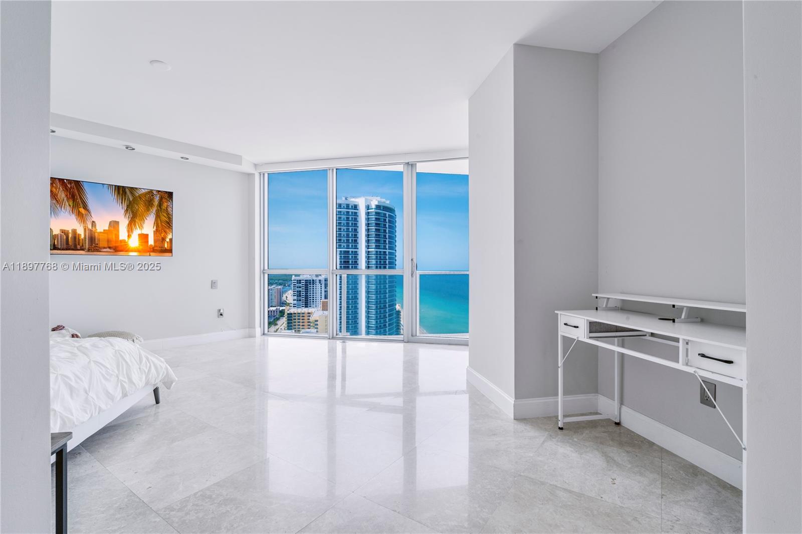 Photo of 3101 Ocean Dr  #3005, Hollywood, Florida, 33019 - 