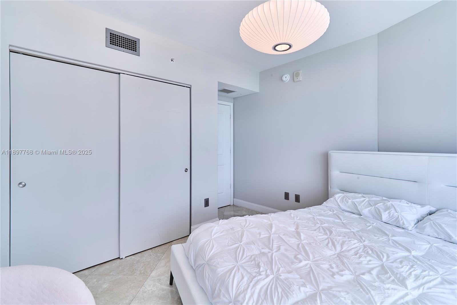 Photo of 3101 Ocean Dr  #3005, Hollywood, Florida, 33019 - 