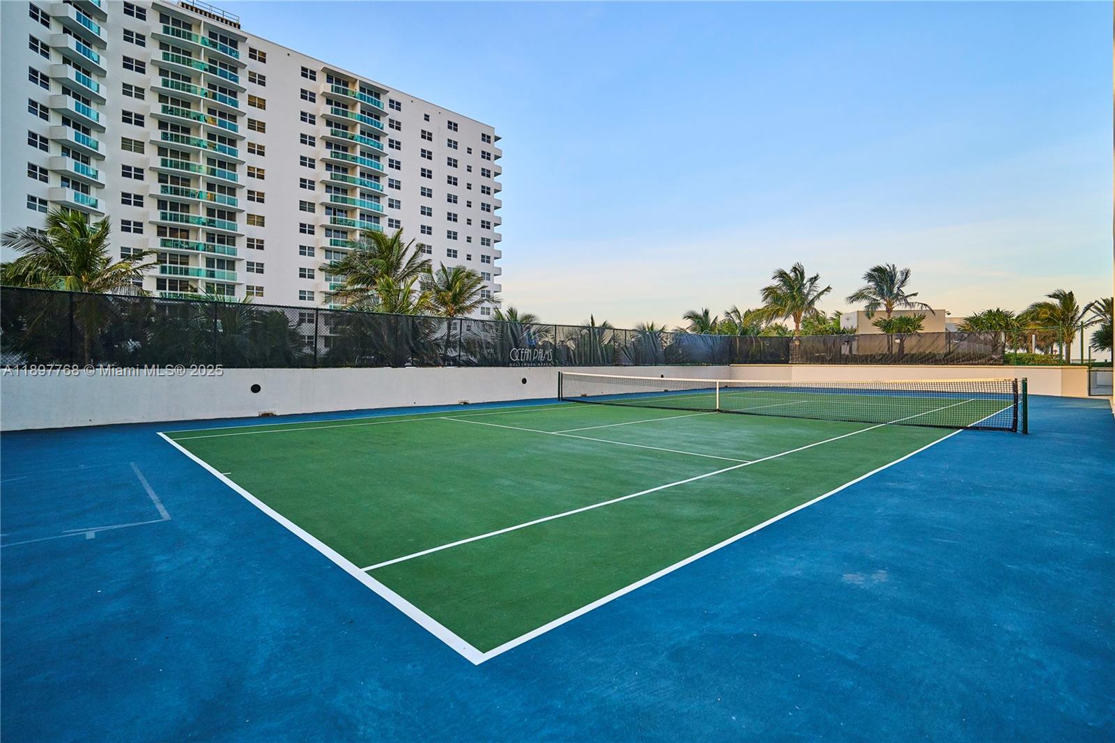 Photo of 3101 Ocean Dr  #3005, Hollywood, Florida, 33019 - 