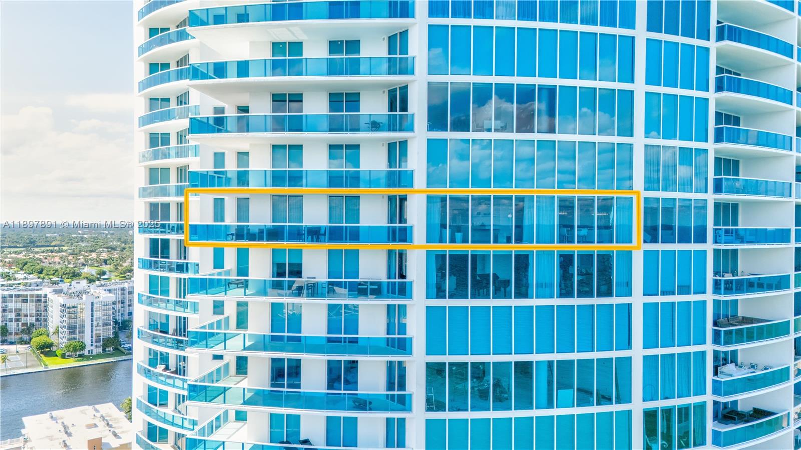 Photo of 2711 Ocean Dr  #2305, Hollywood, Florida, 33019 -