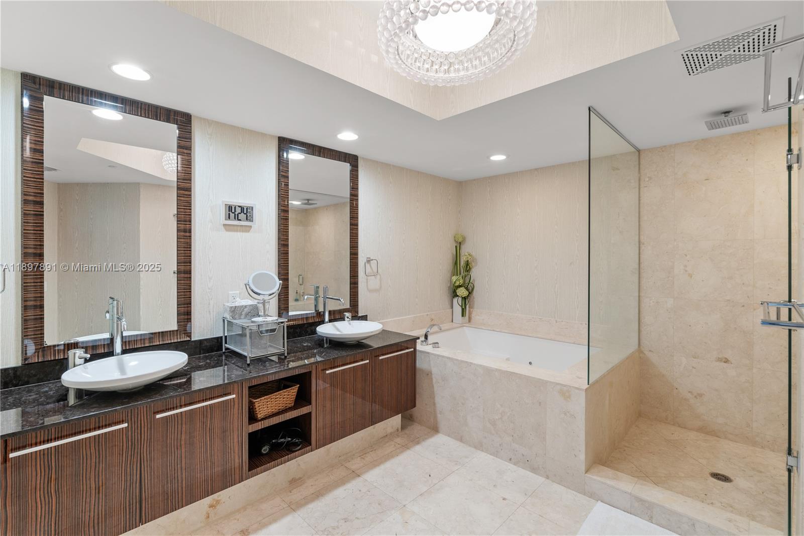 Photo of 2711 Ocean Dr  #2305, Hollywood, Florida, 33019 -