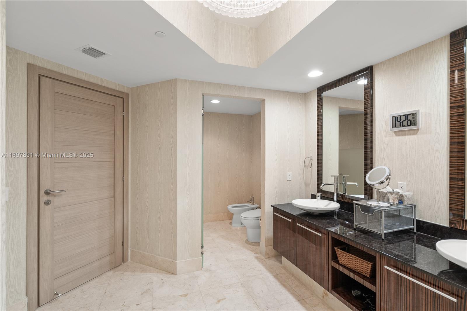 Photo of 2711 Ocean Dr  #2305, Hollywood, Florida, 33019 -