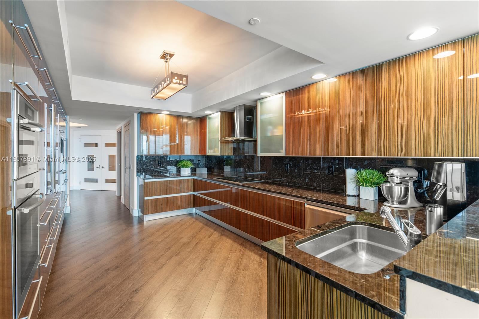 Photo of 2711 Ocean Dr  #2305, Hollywood, Florida, 33019 -