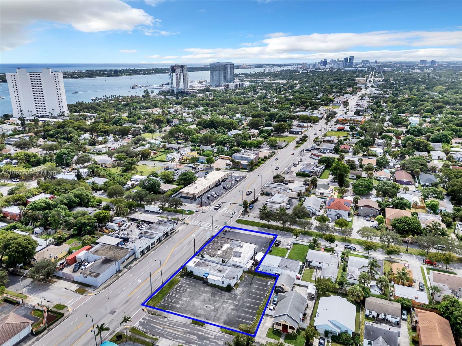 See details   /   sq. ft. $ 2025-10-17 0 Photo