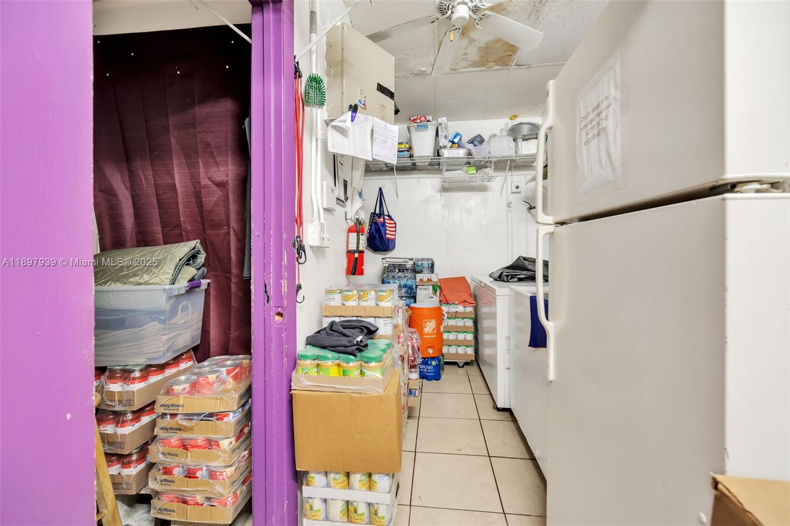 See details   /   sq. ft. $ 2025-10-17 0 Photo