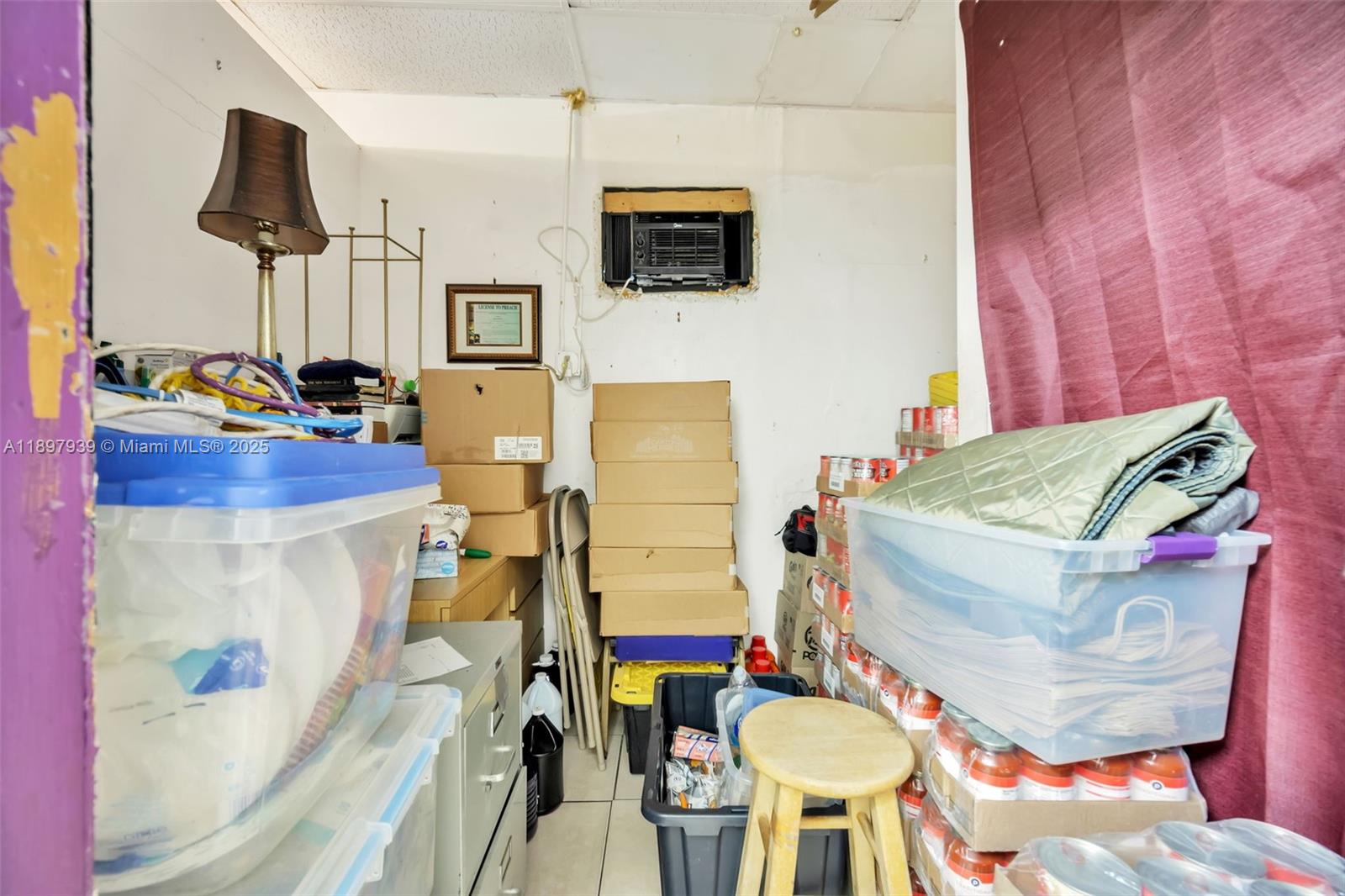 See details   /   sq. ft. $ 2025-10-17 0 Photo