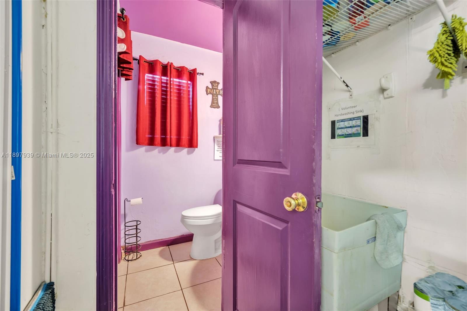 See details   /   sq. ft. $ 2025-10-17 0 Photo