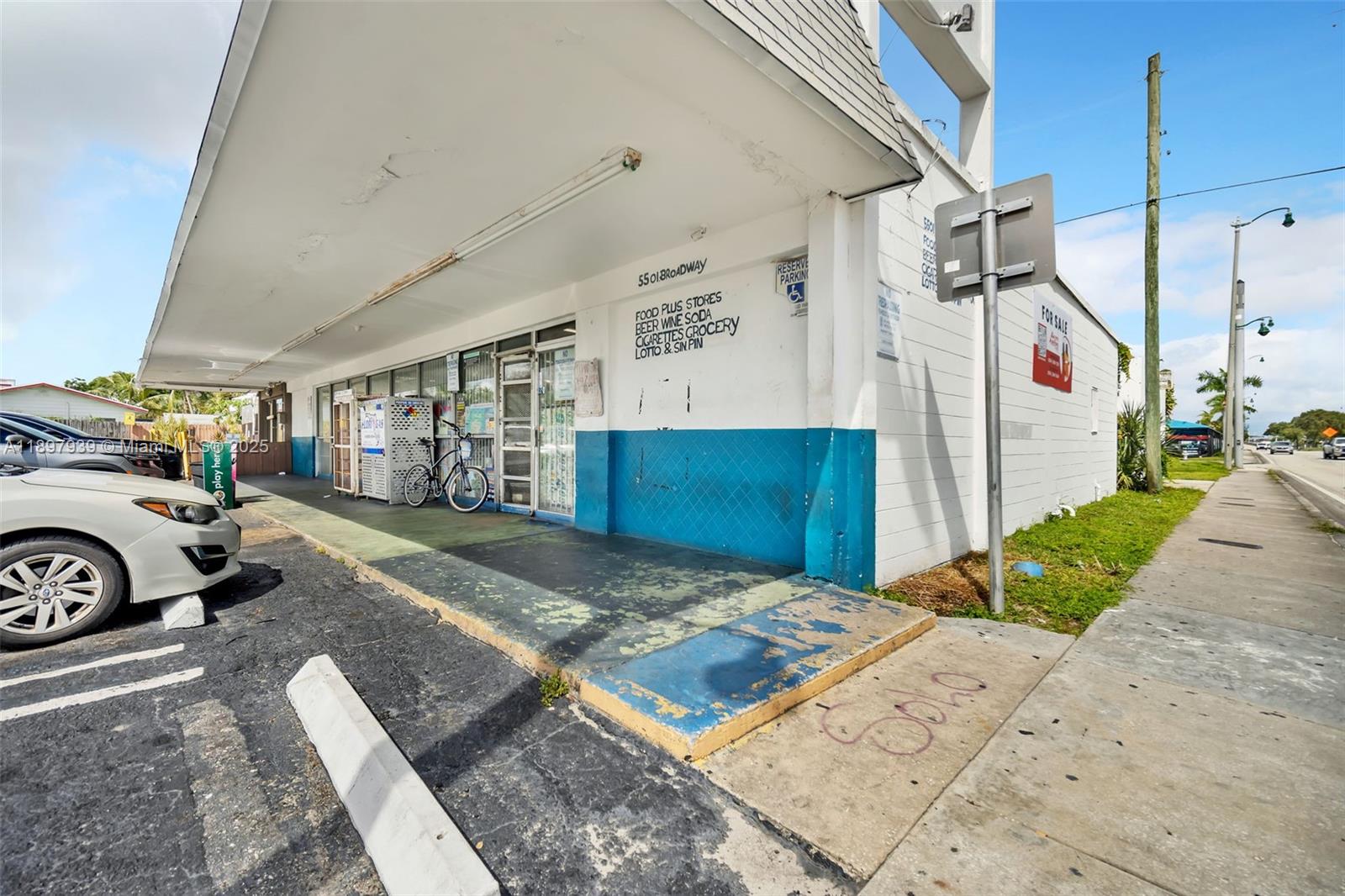 See details   /   sq. ft. $ 2025-10-17 0 Photo