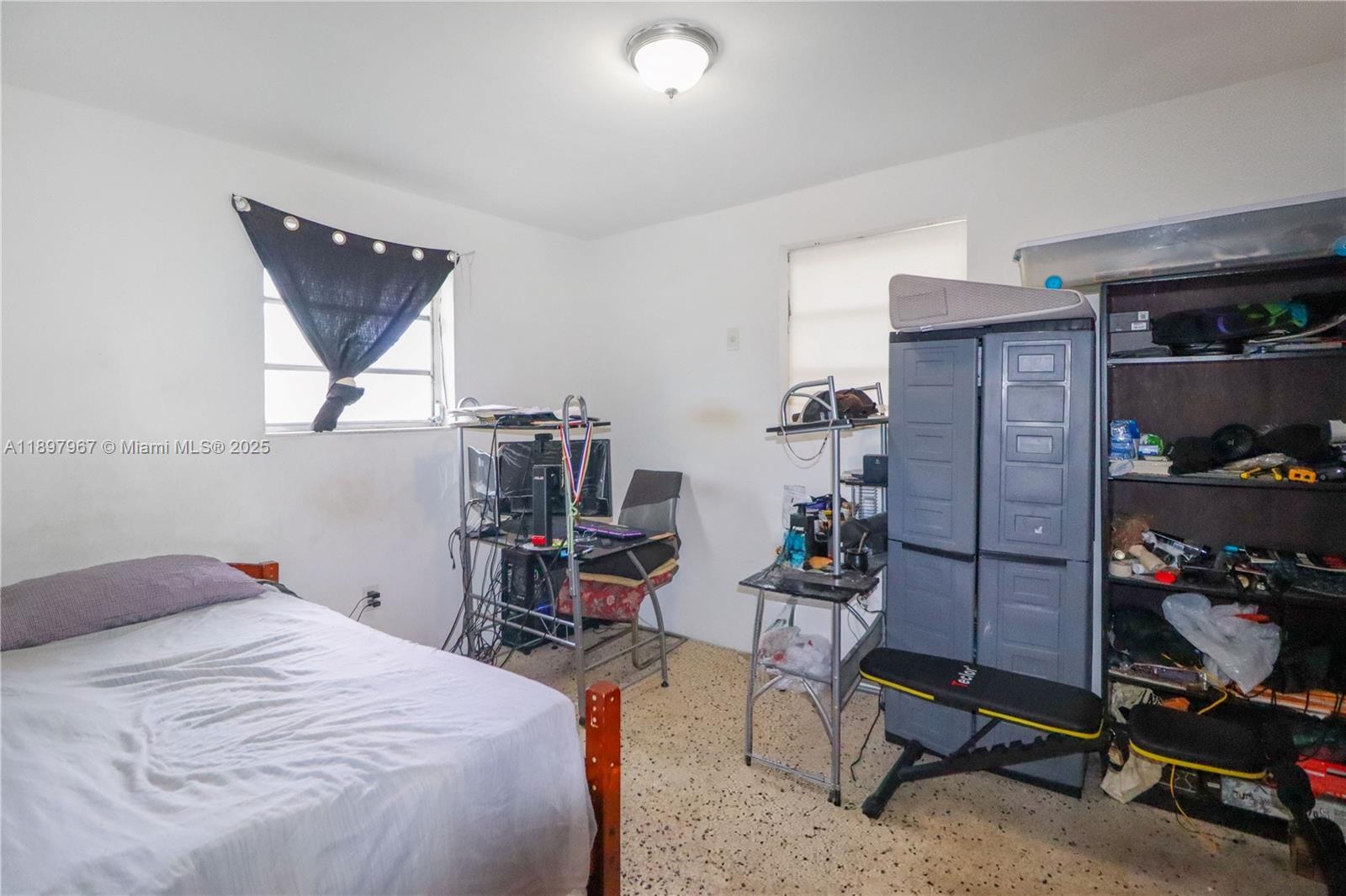 Ver detalles / 2231 sq. ft. $ 2025-10-17 0 foto