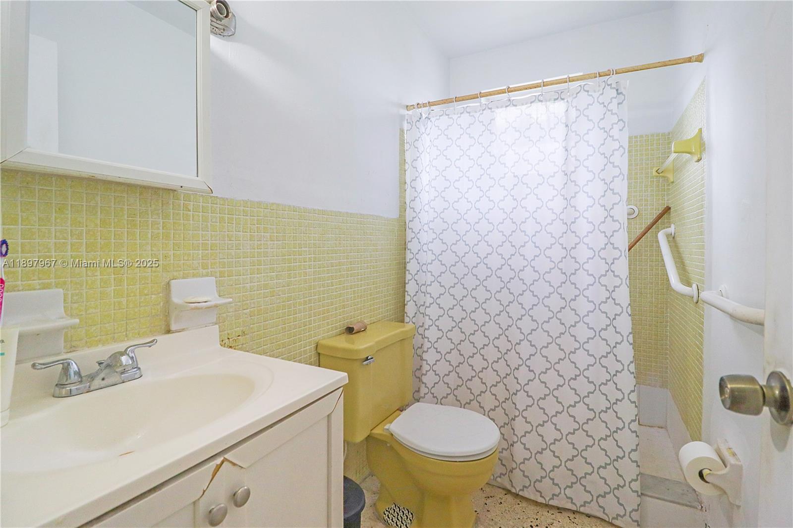 Ver detalles / 2231 sq. ft. $ 2025-10-17 0 foto