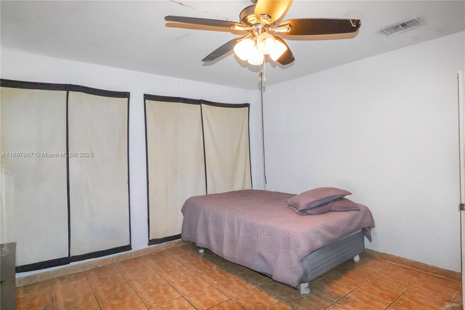 Ver detalles / 2231 sq. ft. $ 2025-10-17 0 foto