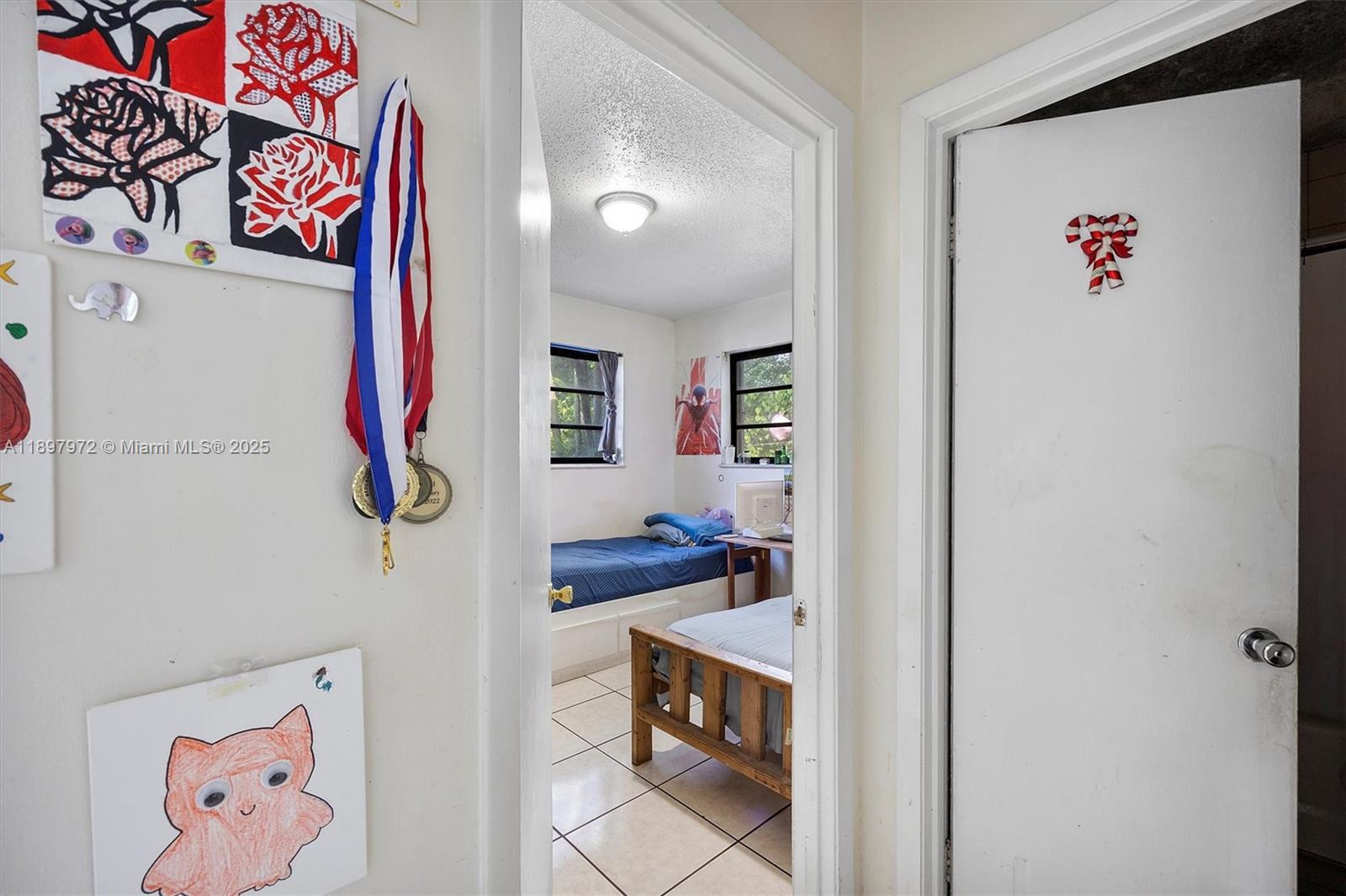 See details / 1352 sq. ft. $ 2025-10-17 0 Photo