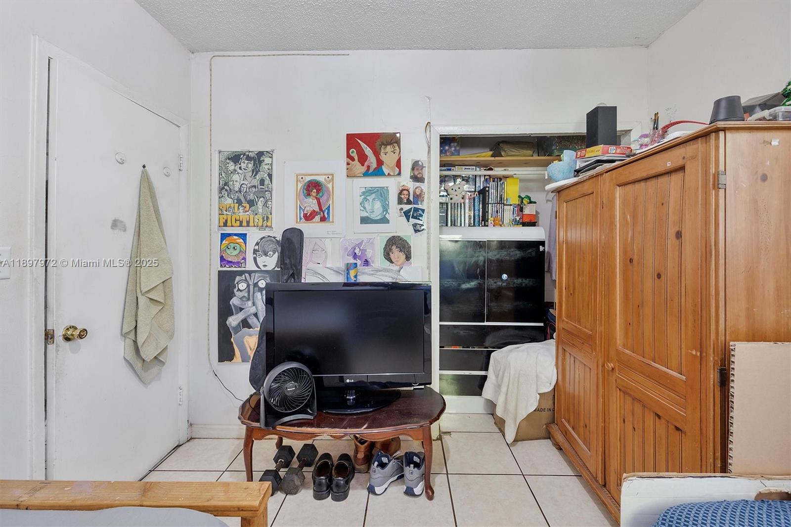 See details / 1352 sq. ft. $ 2025-10-17 0 Photo