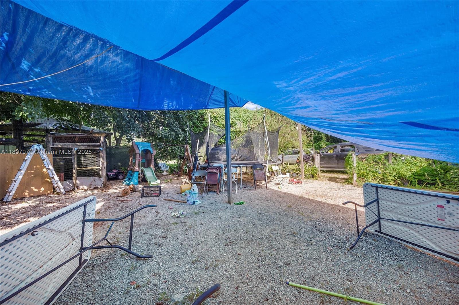 See details / 1352 sq. ft. $ 2025-10-17 0 Photo