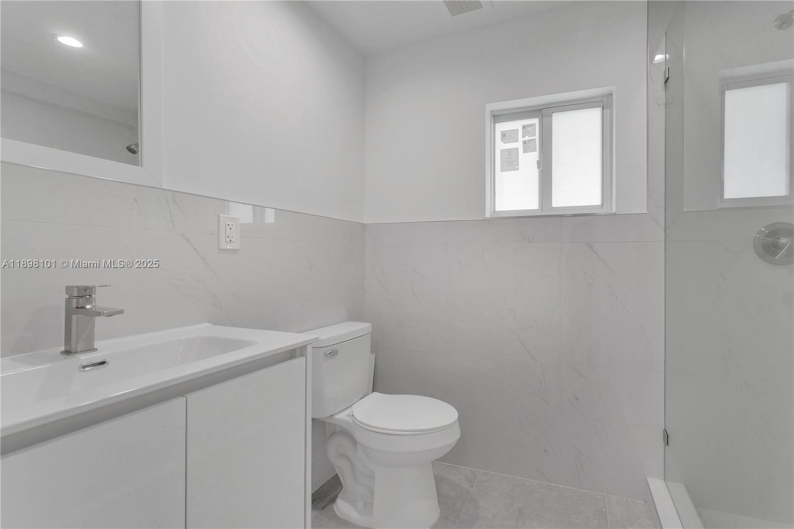 Ver detalles / 2047 sq. ft. $ 2025-10-17 0 foto