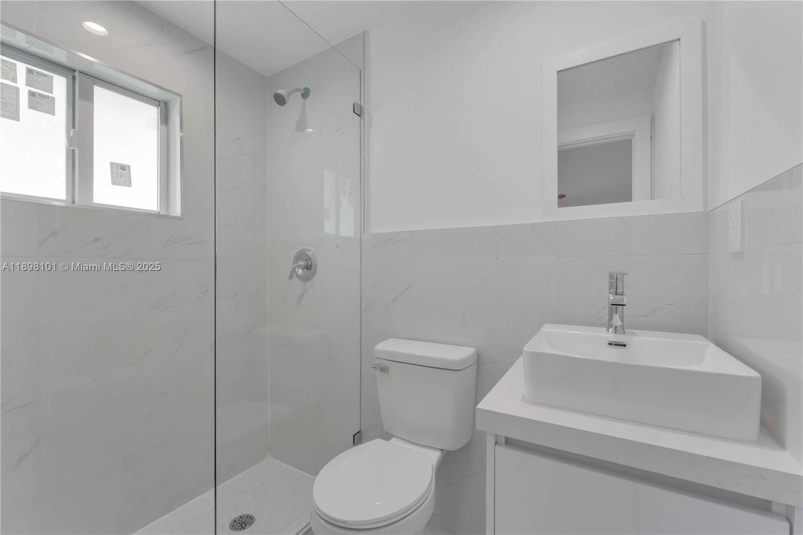 Ver detalles / 2047 sq. ft. $ 2025-10-17 0 foto