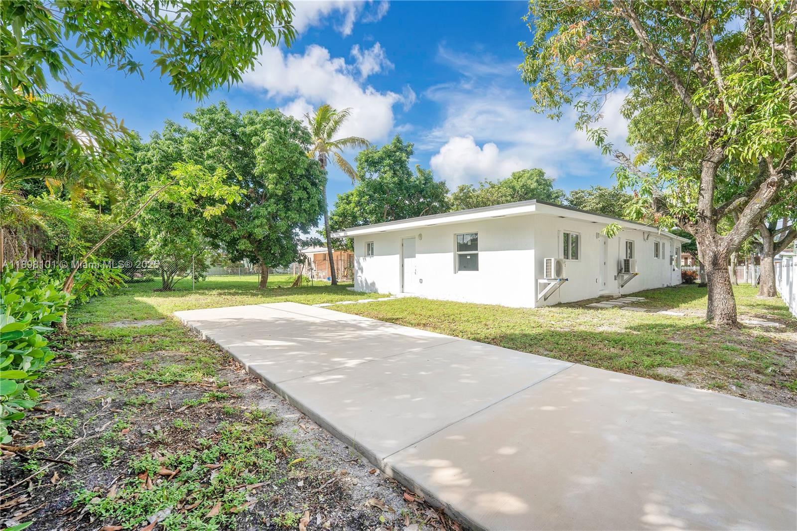 Ver detalles / 2047 sq. ft. $ 2025-10-17 0 foto