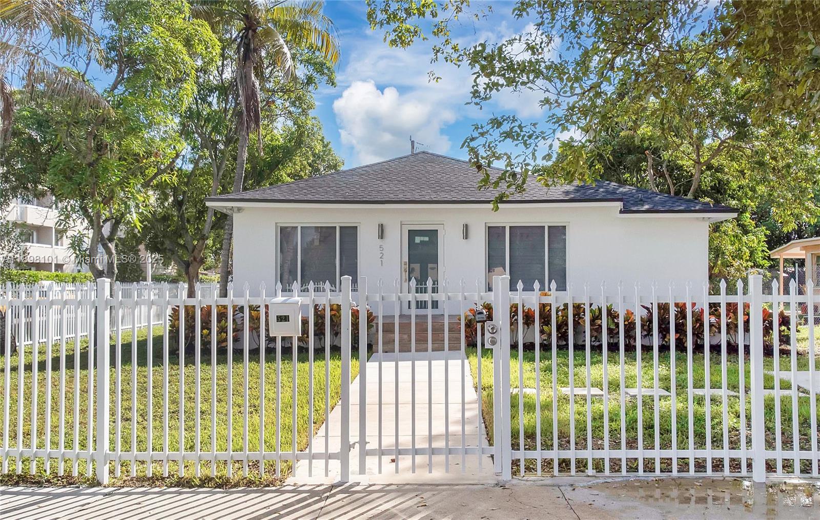 Ver detalles / 2047 sq. ft. $ 2025-10-17 0 foto