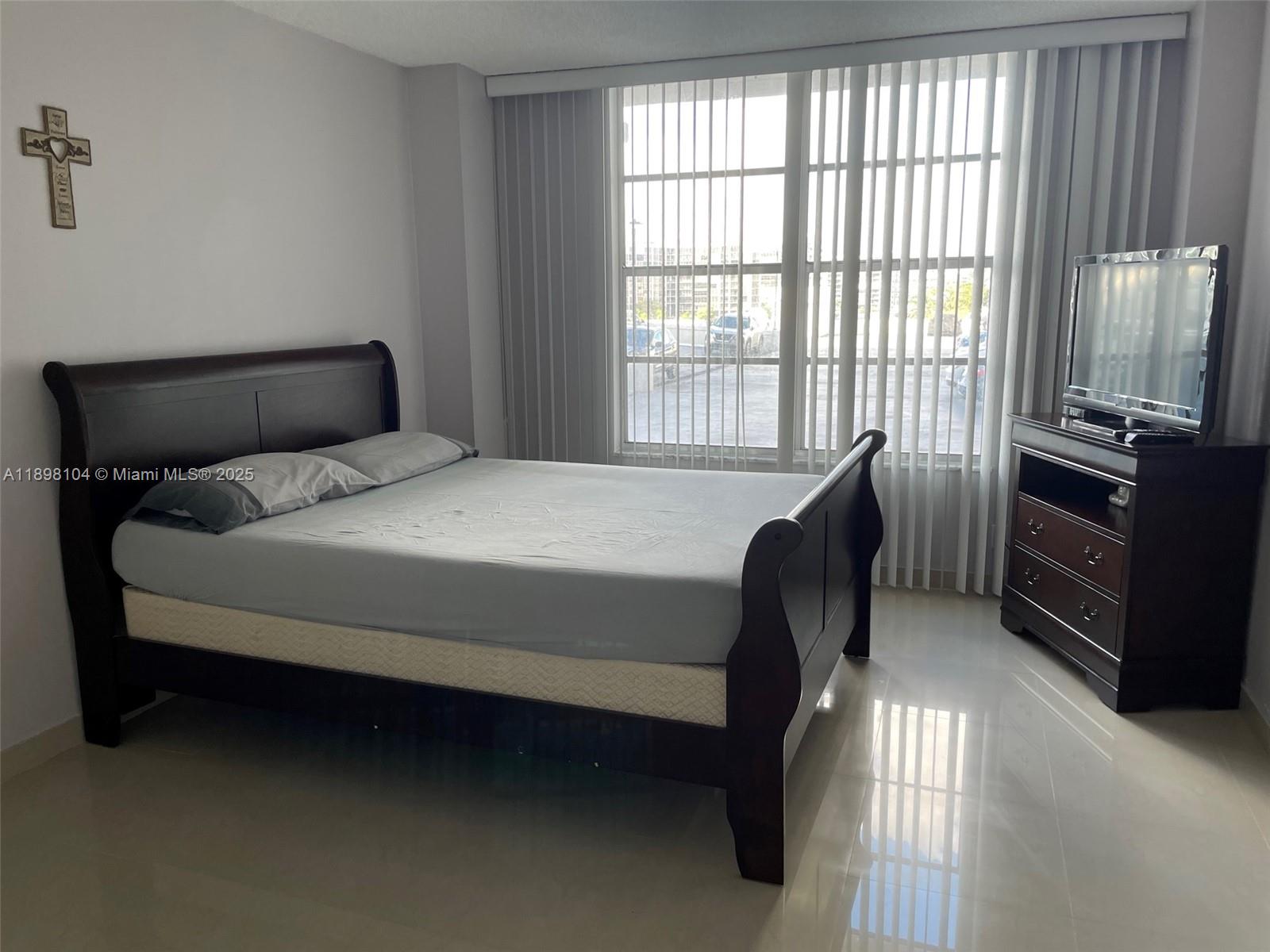 Photo of 3800 Ocean Dr #301, Hollywood, Florida, 33019 -