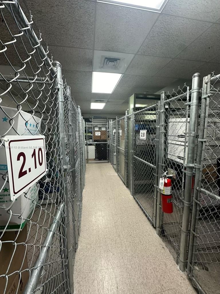 See details 201 / sq. ft. $ 2025-10-17 0 Photo