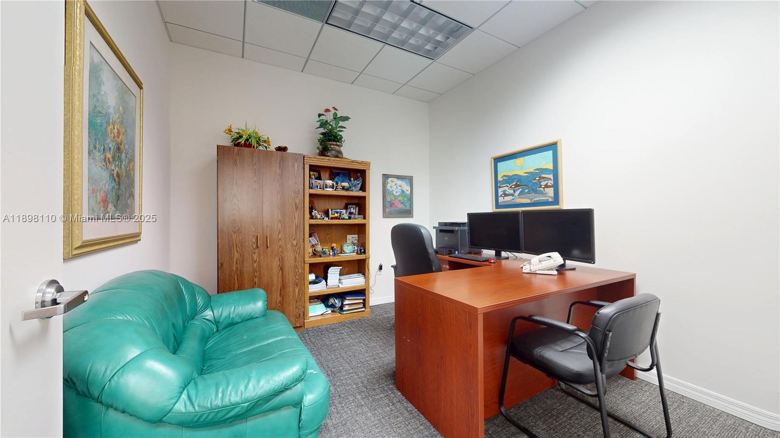 See details 201 / sq. ft. $ 2025-10-17 0 Photo