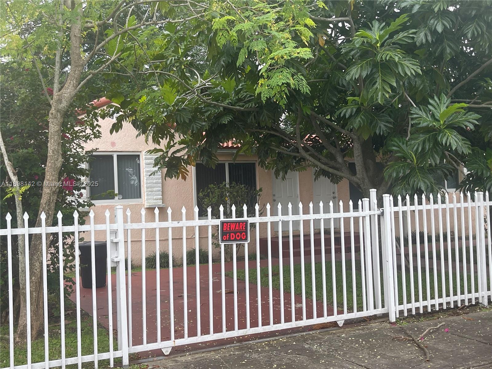 Ver detalles / 1504 sq. ft. $ 2025-10-17 0 foto