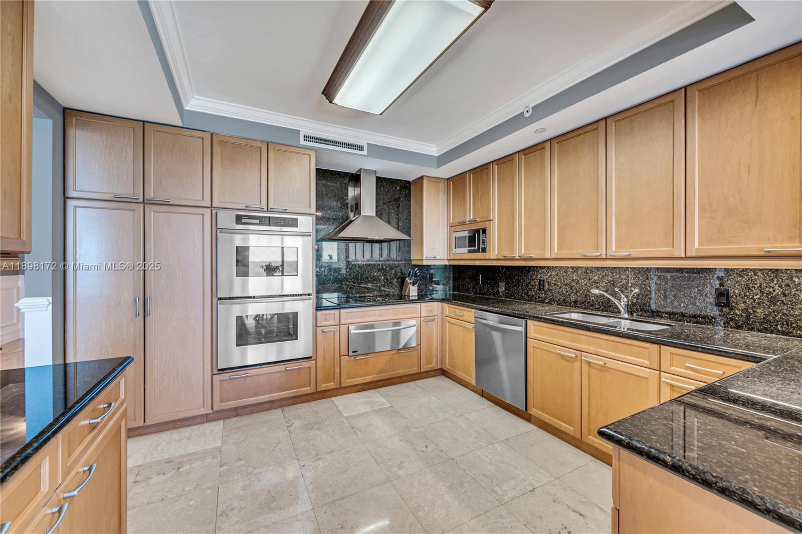 Photo of 20201 Country Club Dr  #1907, Aventura, Florida, 33180 -