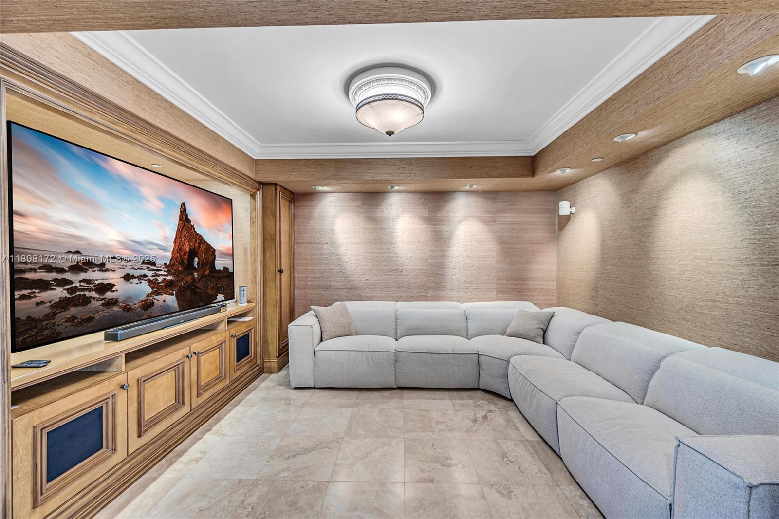 Photo of 20201 Country Club Dr  #1907, Aventura, Florida, 33180 -