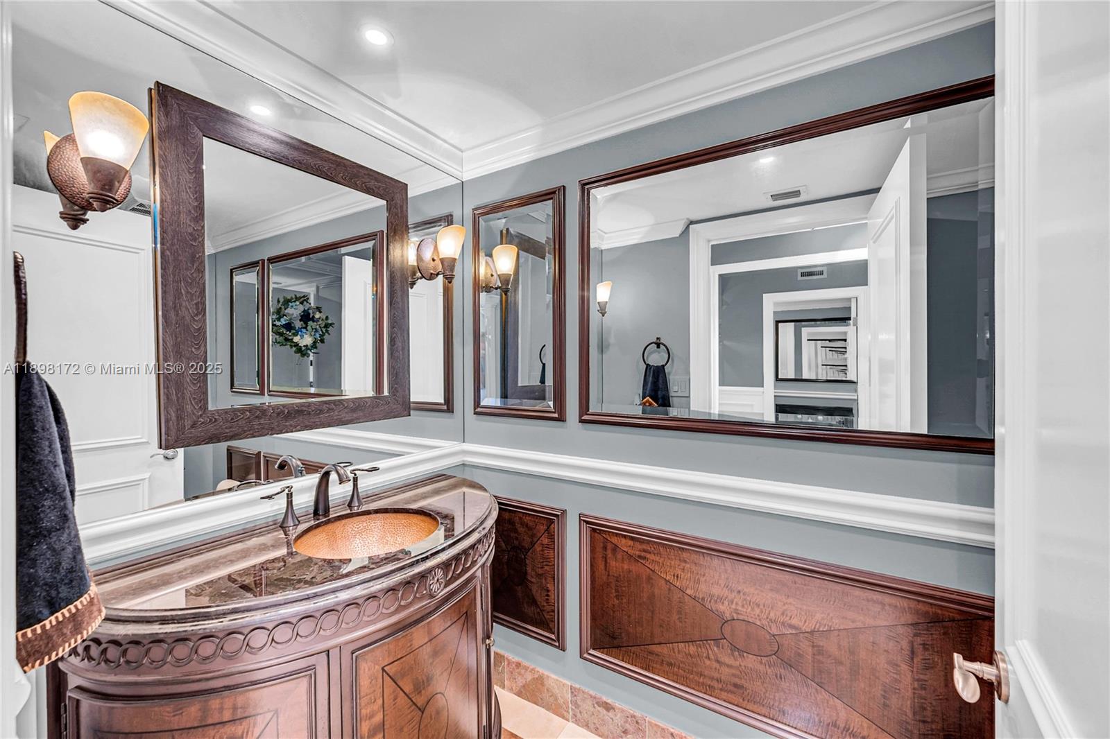 Photo of 20201 Country Club Dr  #1907, Aventura, Florida, 33180 -