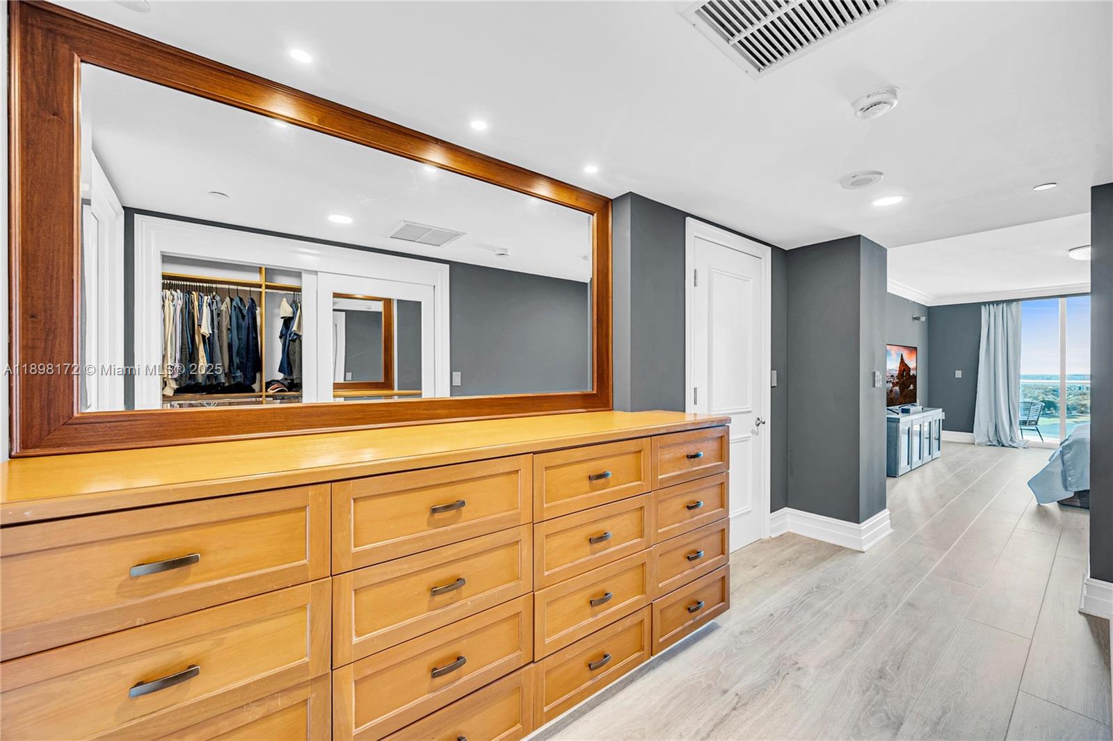 Photo of 20201 Country Club Dr  #1907, Aventura, Florida, 33180 -