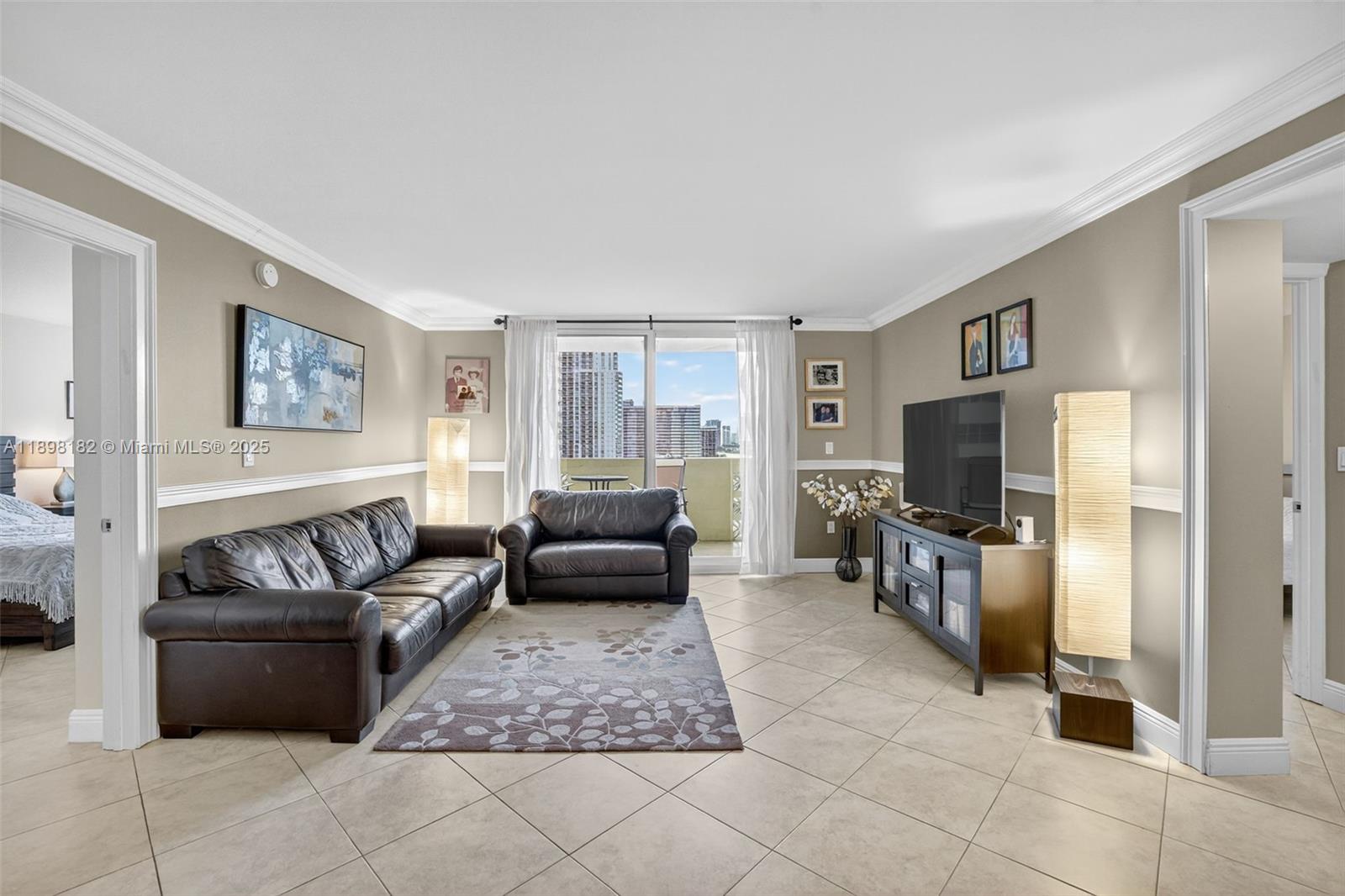 Photo of 1833 Ocean Dr  #1004, Hallandale Beach, Florida, 33009 - 