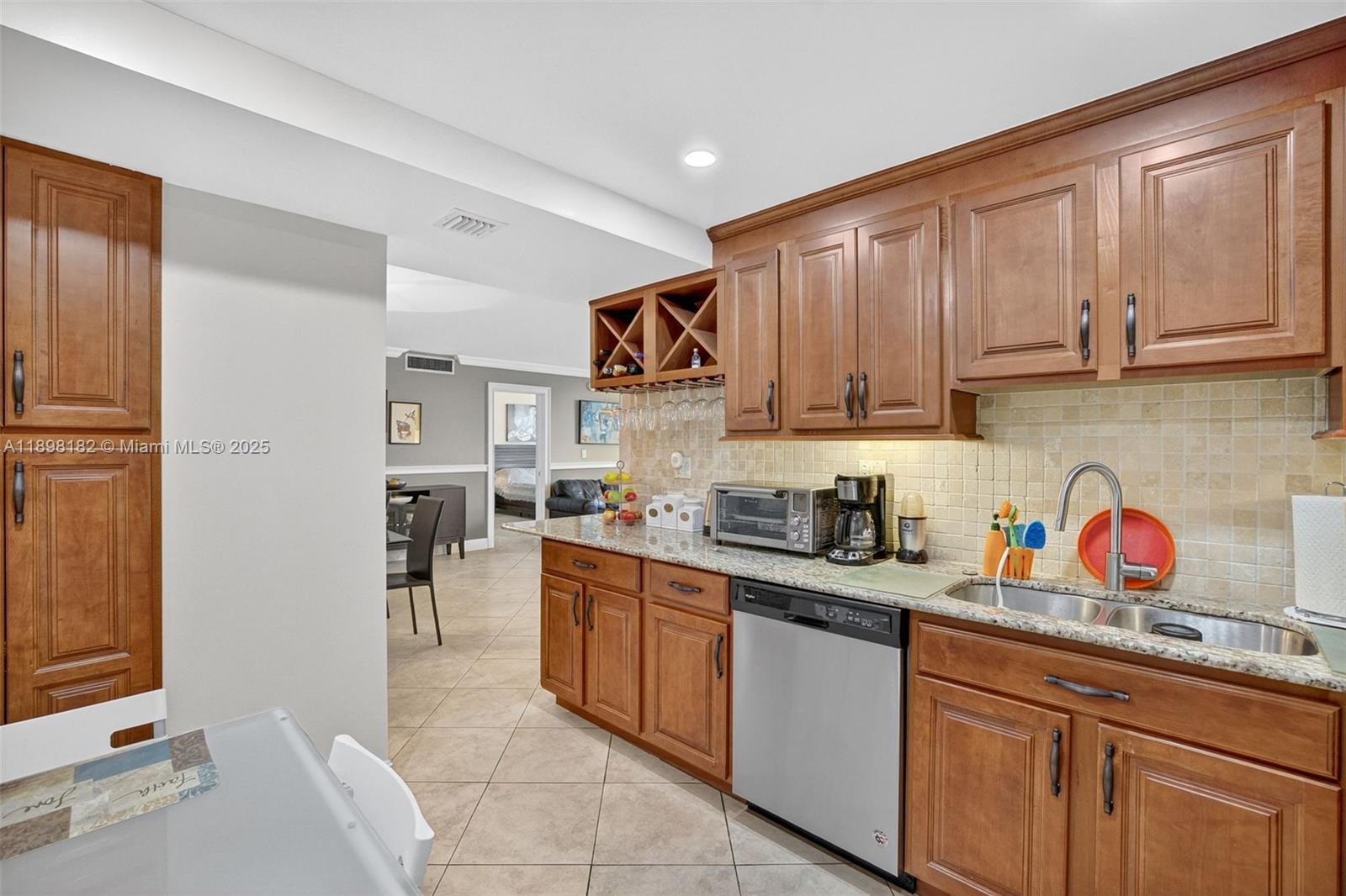 Photo of 1833 Ocean Dr  #1004, Hallandale Beach, Florida, 33009 - 