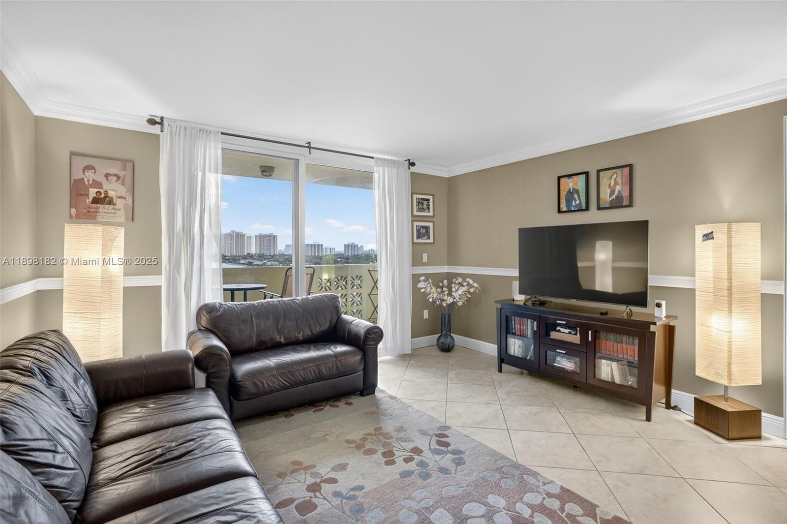 Photo of 1833 Ocean Dr #1004, Hallandale Beach, Florida, 33009 -